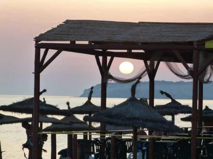 La Dama Bianca Bovo Marina Hotel Montallegro Eksteriør billede